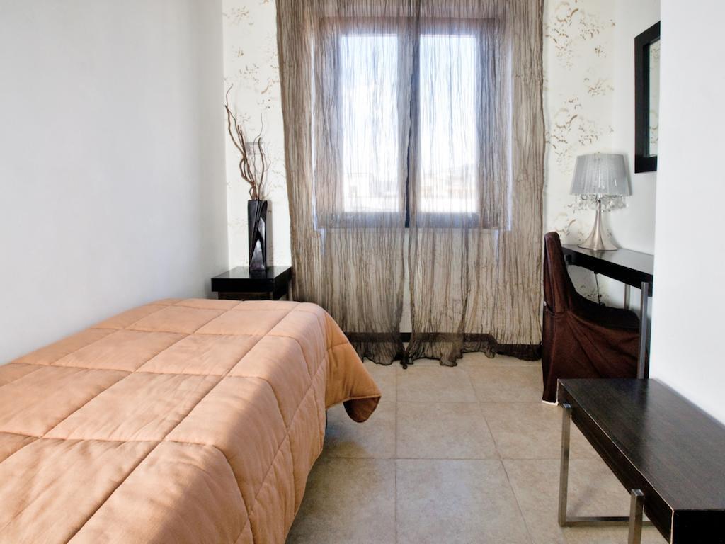 Hotel Grazia Eboli Szoba fotó